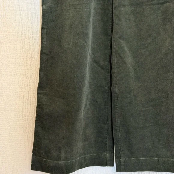 LOFT Wide Leg Corduroy Pants Dark Green Size 6 NWT - Picture 2 of 8